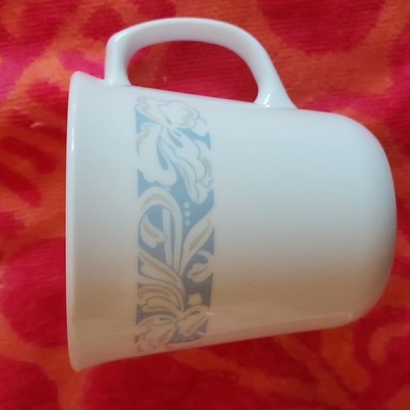 Vintage Corning Cups Bundle - Picture 5 of 9